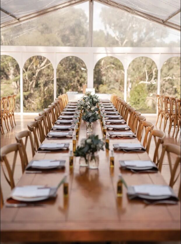 Throwing it back to Bella & Nicholas’ beautiful Adelaide Hills wedding from March this year. Such a stunning celebration and a gorgeous setting for their special day ❤️Photography: @oaktree.studios
Venue: @templewoodhouse
Florals: @clover_and_cranberries
Marquee & hire: @festivalhire